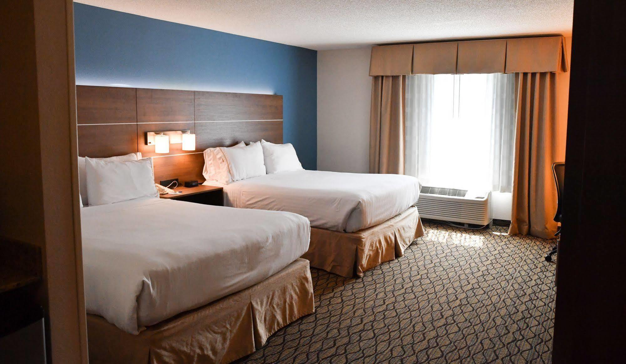 Hotel Express & - Concord By Ihg