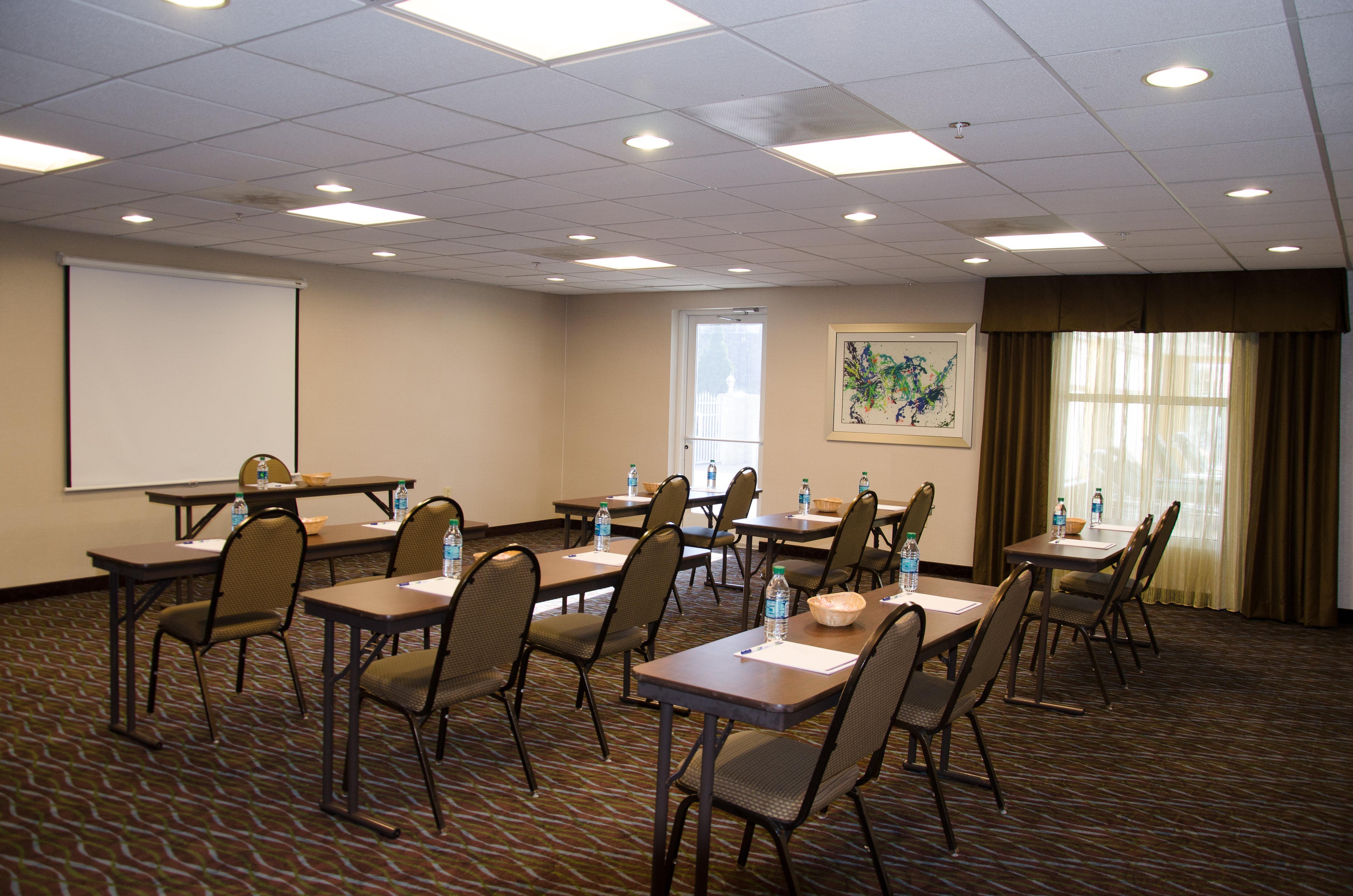 Express & - Concord By Ihg